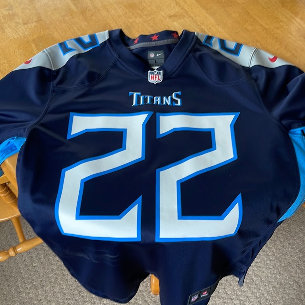 Derrick Henry jersey brand new never worn low priceee